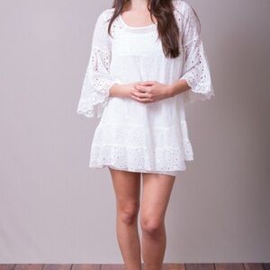 Johnny Was White Bell Sleeve Tunic Size S